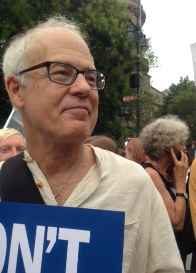 photo of Bruce Robbins