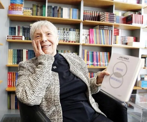 Photograph of Professor Jean Franco