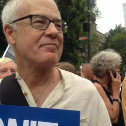 photo of Bruce Robbins