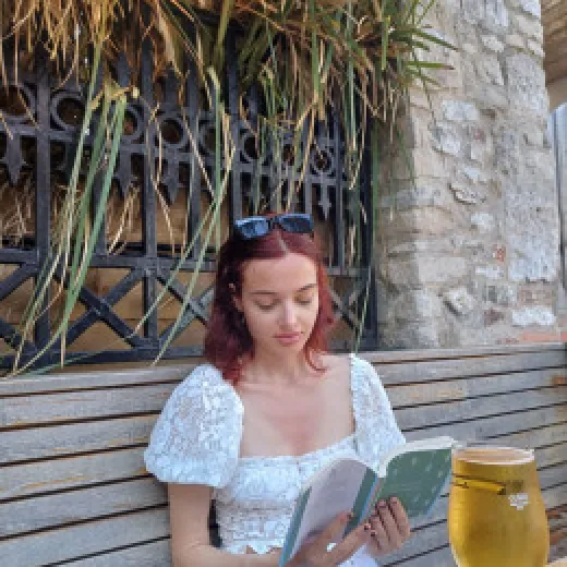 photo of Elena Rotzokou